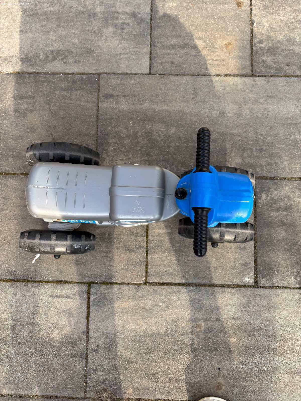 Motorka. Daruji za odvoz. Motorka pre deti. Pouzivana ale funkcna