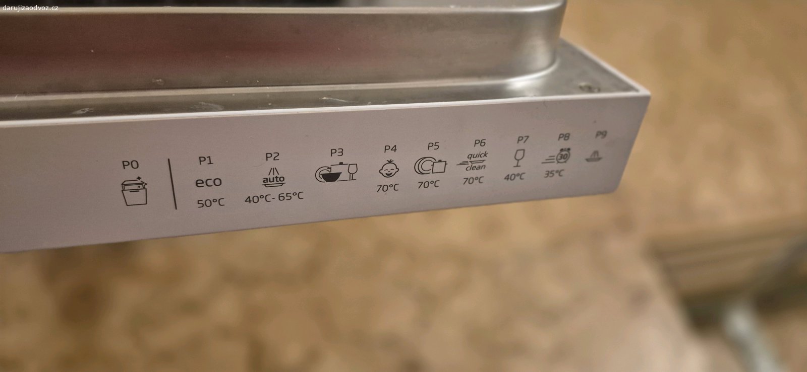 myčka Beko. zamluveno do soboty. daruji myčku beko. funkční občas pípá neboť je odřený ovládací dotykový panel.