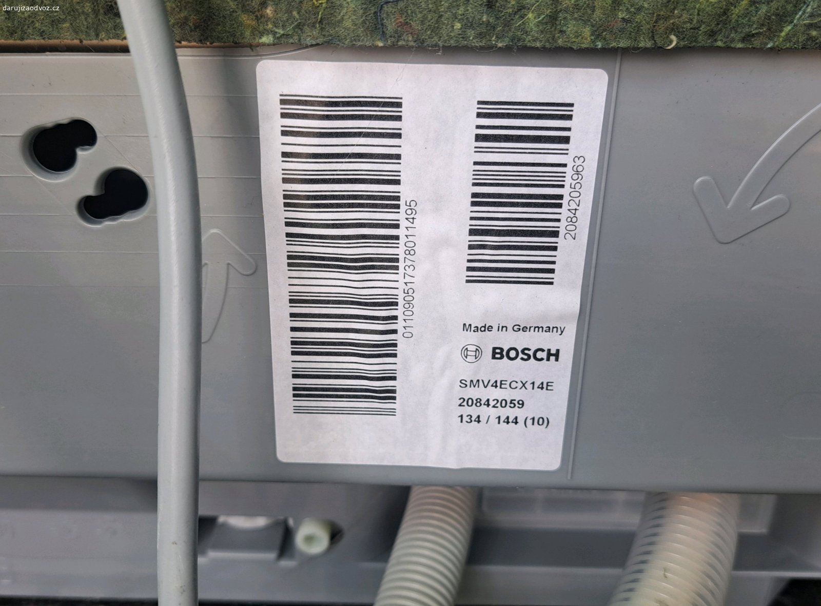 myčka Ɓosch. daruji vestavnou myčku Bosch ,svítila chyba E12. Takže asi na díly nebo opravu