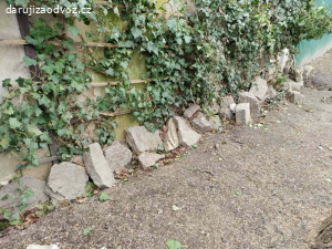 nabízím kameny na zahradu