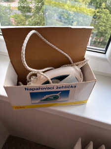 napařovací žehlička