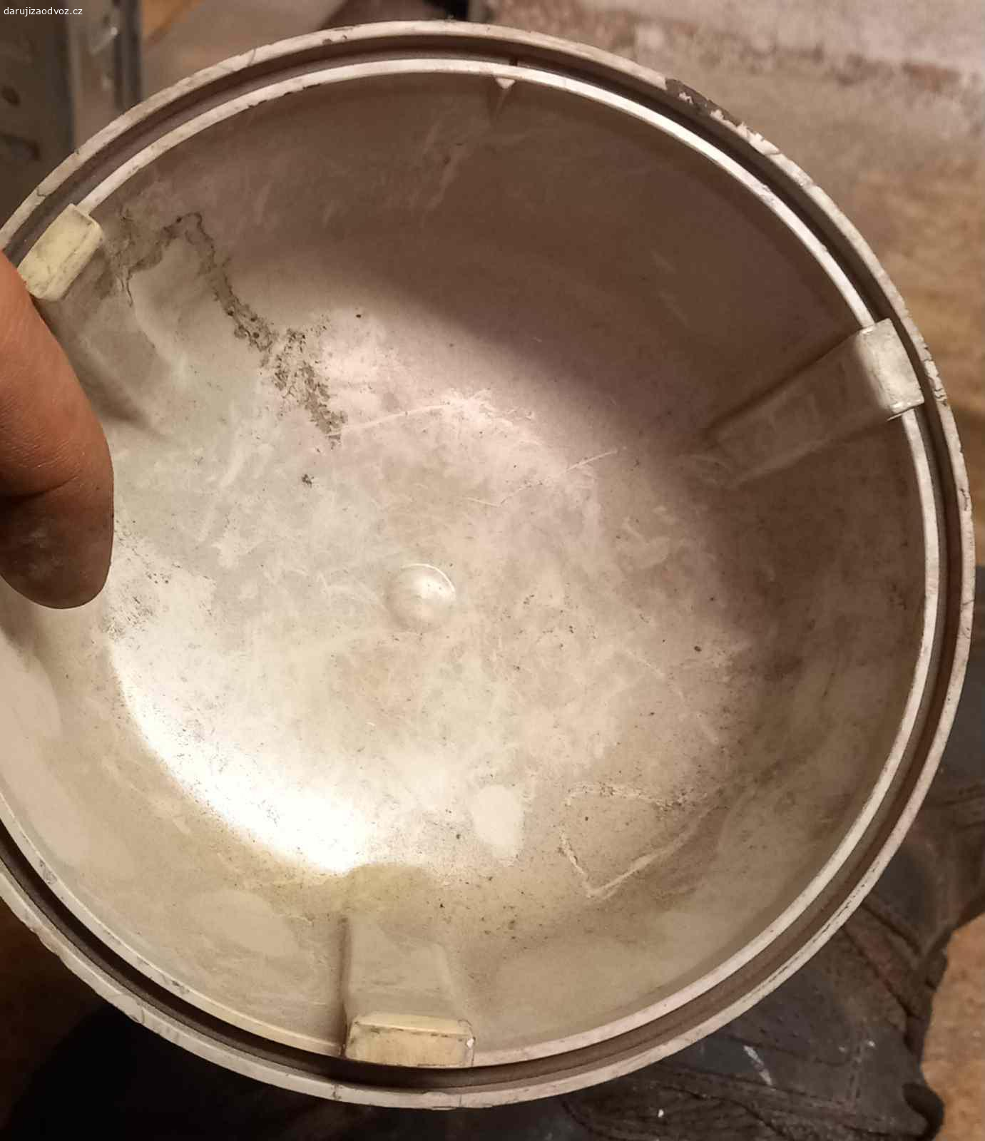 ND Favorit. Daruji za odvoz, případně za poštovné nd Škoda Favorit.