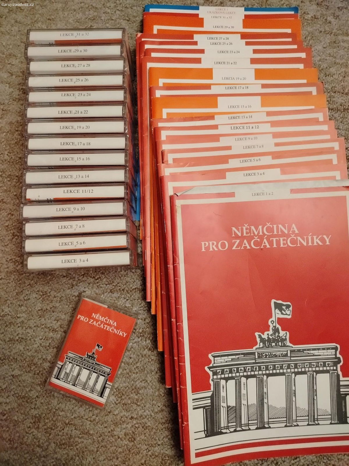 němčina pro začátečníky. němčina pro začátečníky, lekce 1-32 a audiokazety, ze kterých chybí první a druhá lekce

prosím WhatsApp nebo SMS