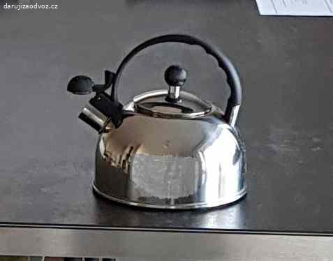 Nerezová konvice na čaj s píšťalkou - RETRO