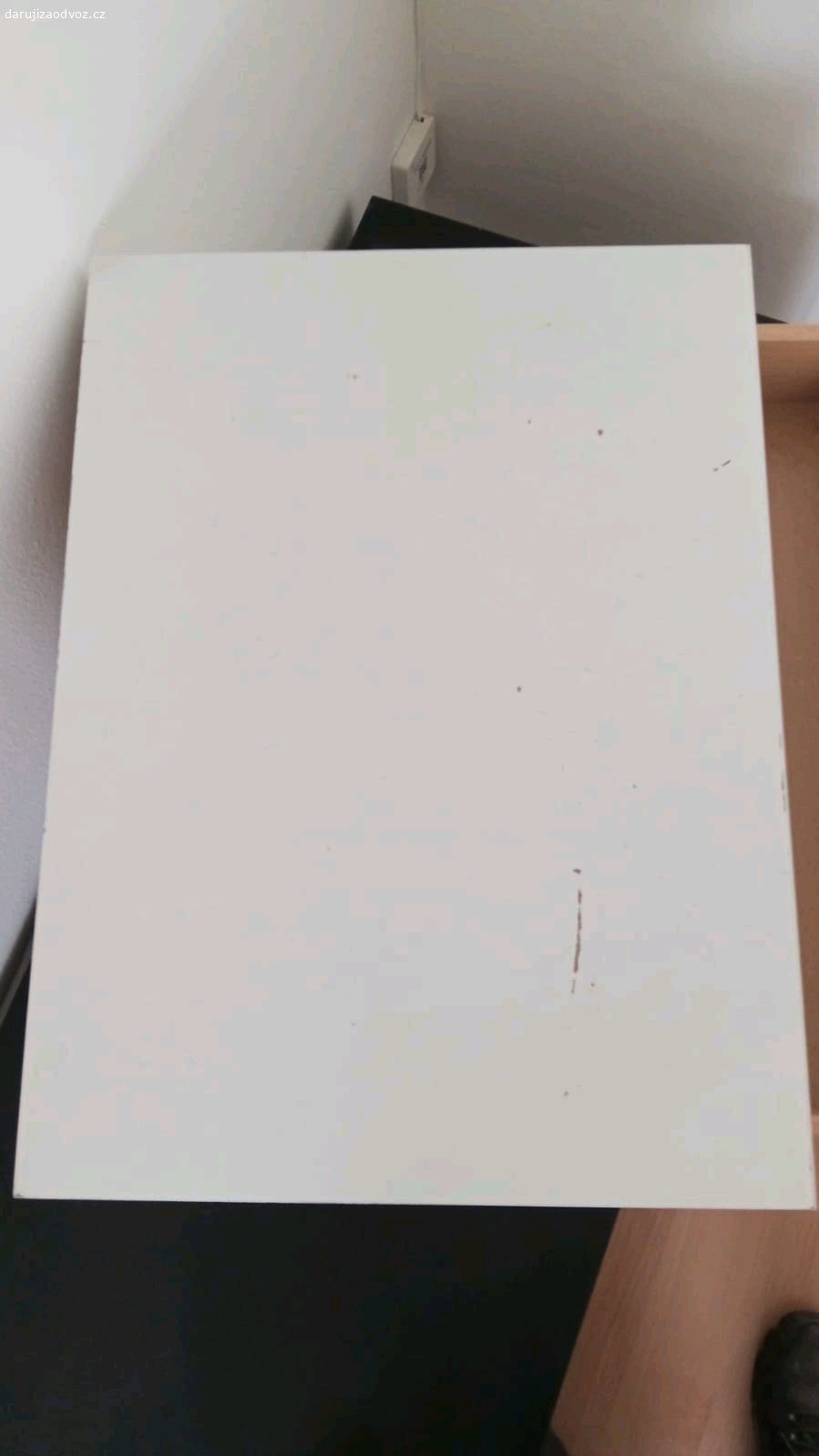 noční stolek. stav viz foto