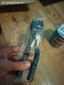 nový držák na kytaru