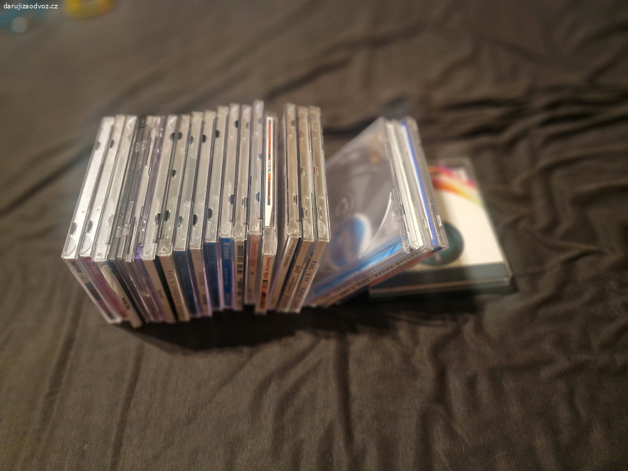 obal CD prázdný