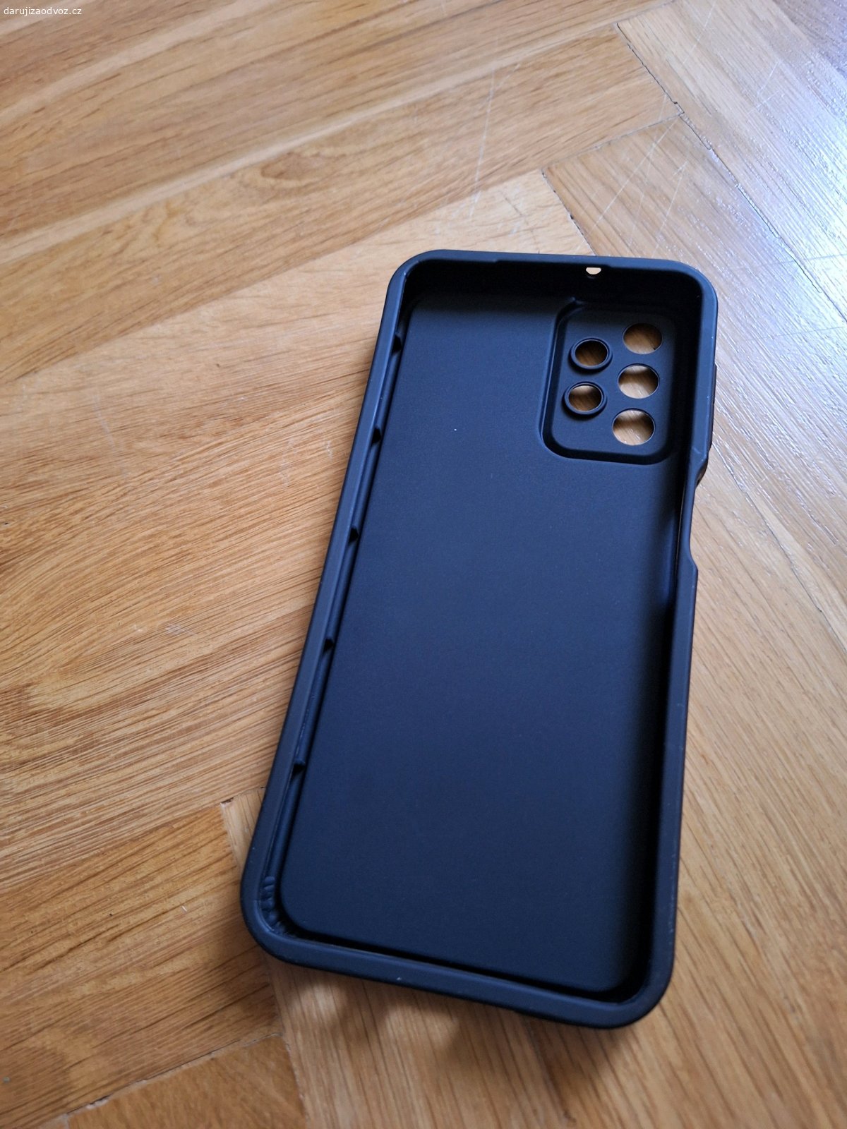 Obal Samsung A13. Nový obal na Samsung A13 za něco spotřebního třeba. ;)