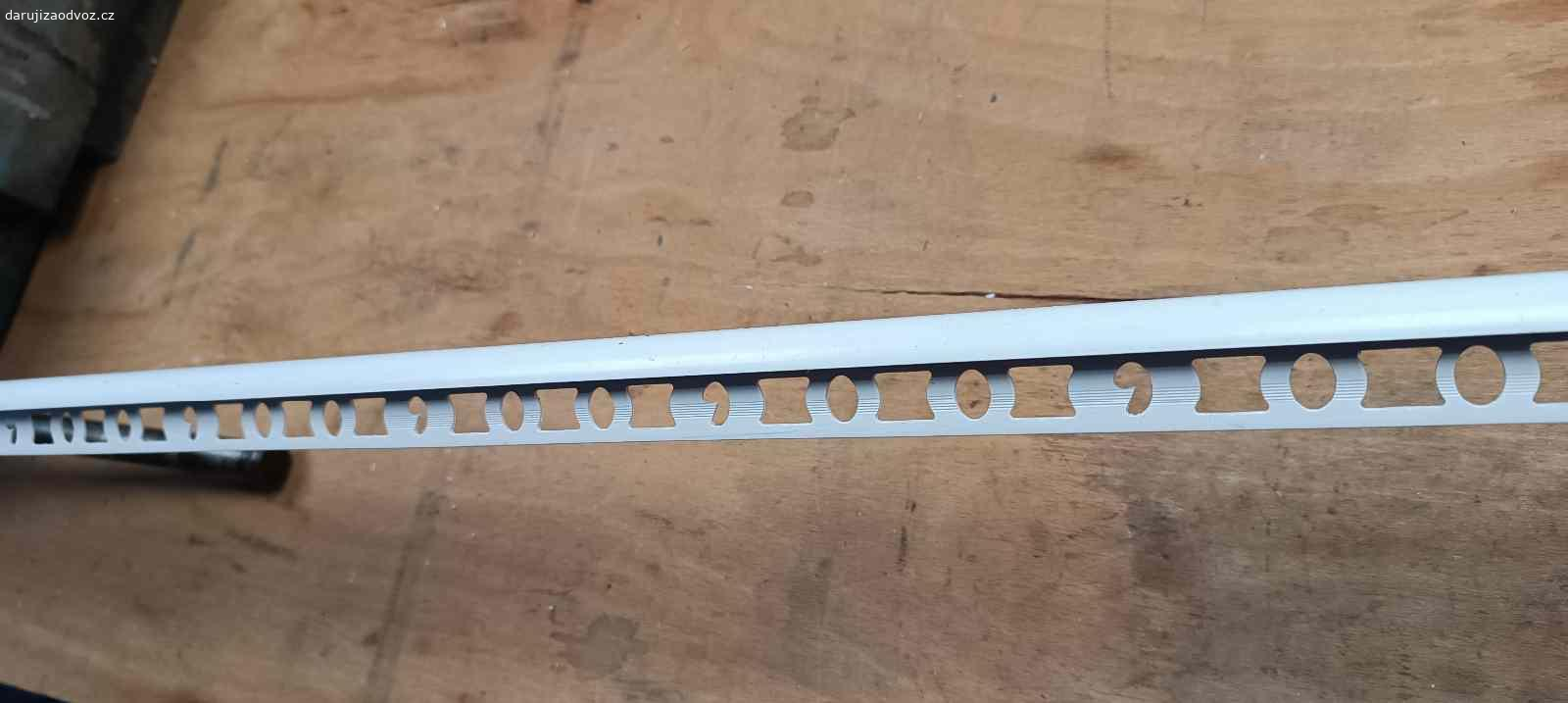 obkladové lišty 9mm, bílá + béžová (nepoužité). 1x Lišta PVC vnější roh 9x2500 mm bílá
1x Lišta PVC vnější roh 9x2500 mm bahama


POUZE PRO VÁŽNÉ ZÁJEMCE, kteří převezmou bez zbytečných průtahů.

Předat lze PO DOHODĚ:
- pracovní dny po 18.hod. + víkendy: ul. Hvozdecká, Praha 9
(dokud neodpovím, jste na pořadníku; reakcí bývá tolik, že není v mých silách odpovídat každému)