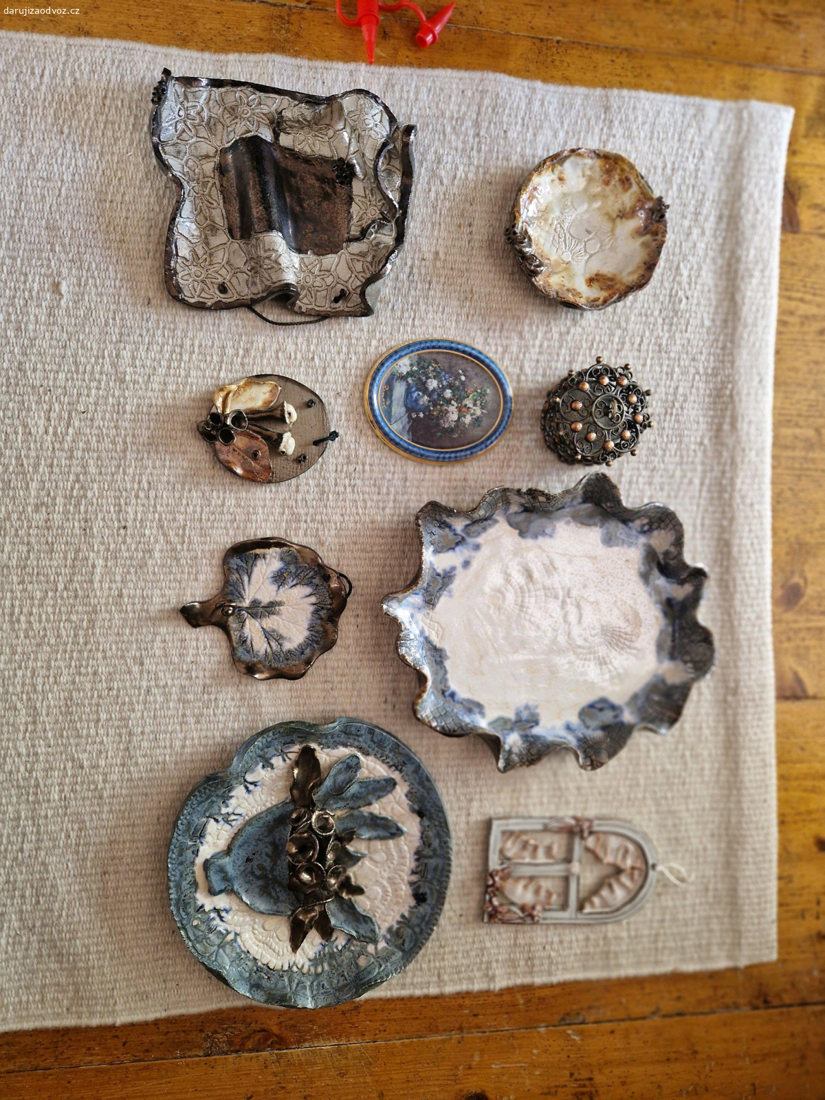 obrazky a dekorace. Za odvoz. Lety u Dobrichovic.