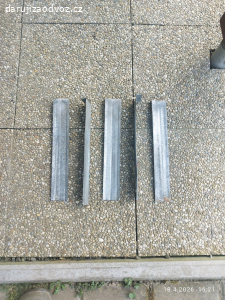 ocelové pozinkované a dřevěné špánky