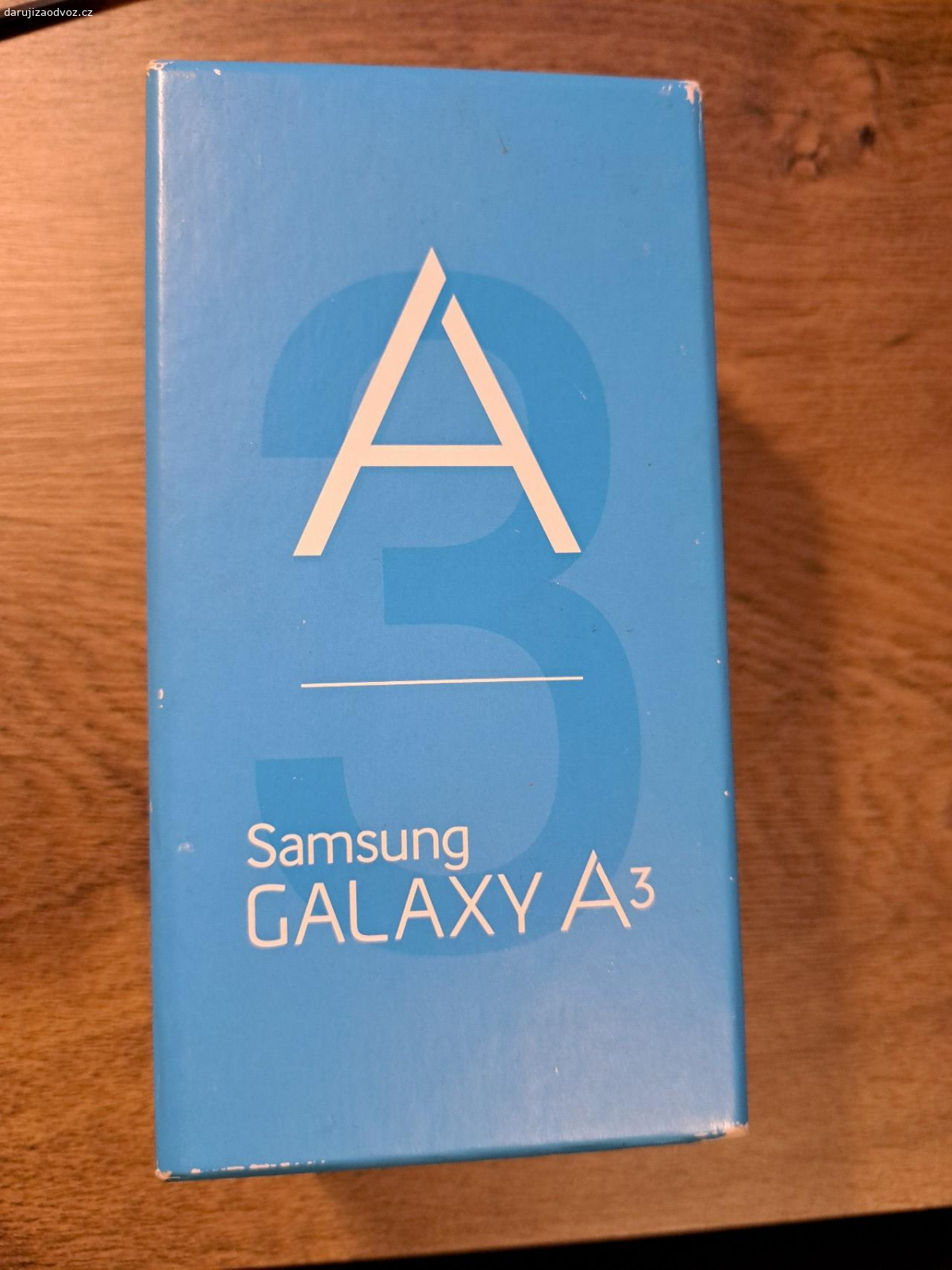 ochranná sklíčka Samsung. Daruji 2x ochranné sklo na telefon Samsung galaxy A3.