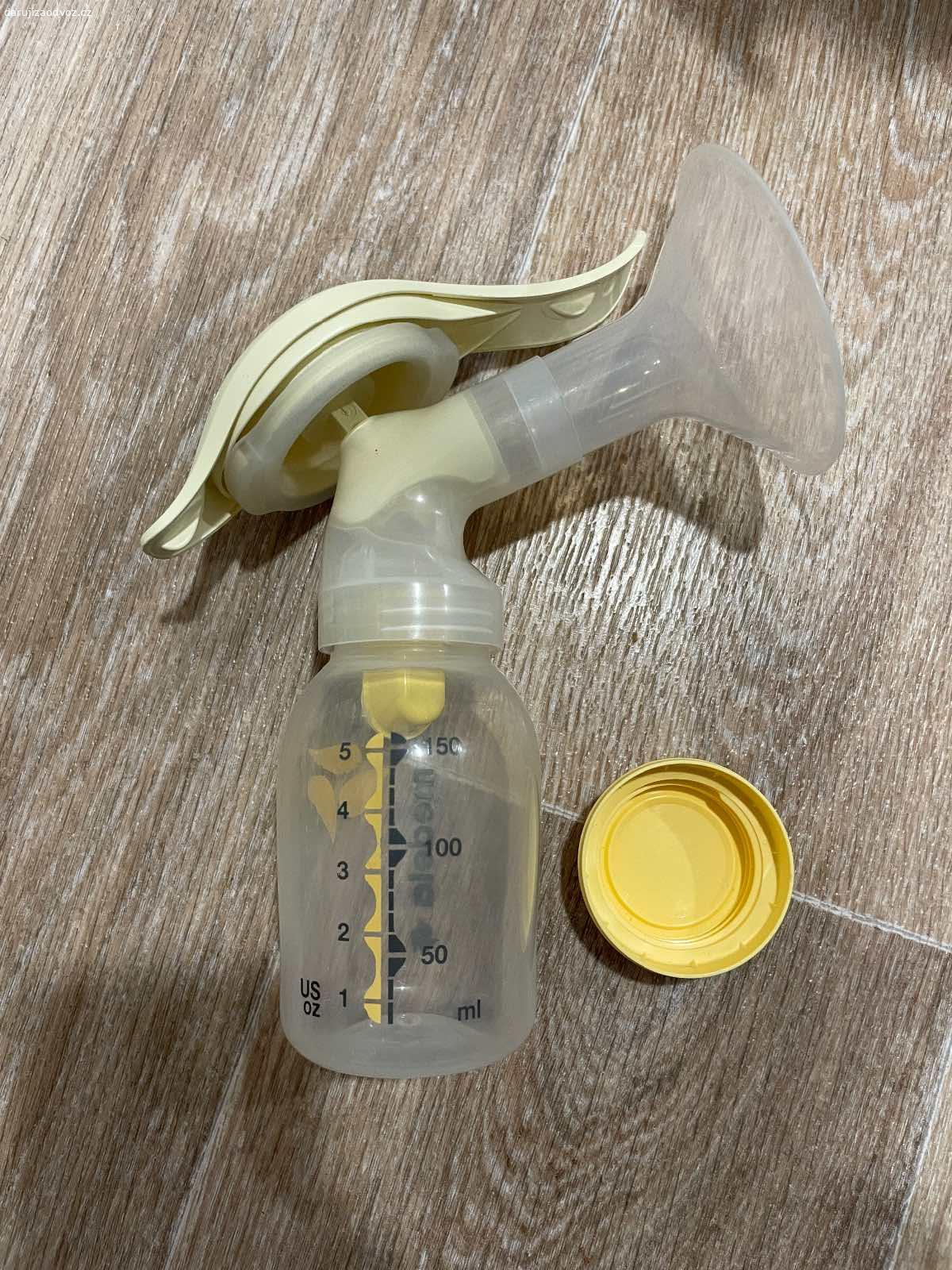 Odsávačka, lahvička a nočník. Daruji příslušenství na miminko/batole. Jedná se o:

nočník
kojeneckou lahvičku (jednou použitá, ale do savičky jsme udělali větší dírku, dá se koupit nová)
ruční odsávačka na mléko (plně funkční)

Daruji vše najednou, případně po částech.

Osobní předání na Praze 13 - Velká Ohrada. Případně zašlu za kód na Zásilkovnu/ Balíkovnu.