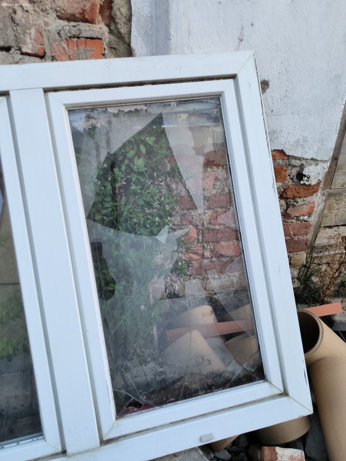 Okno. Dvojsklo, stav dle fotek. Osobní odběr Tábor.
