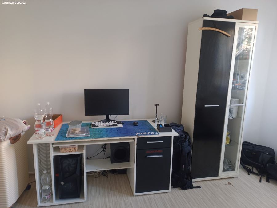 PC stůl a skříň