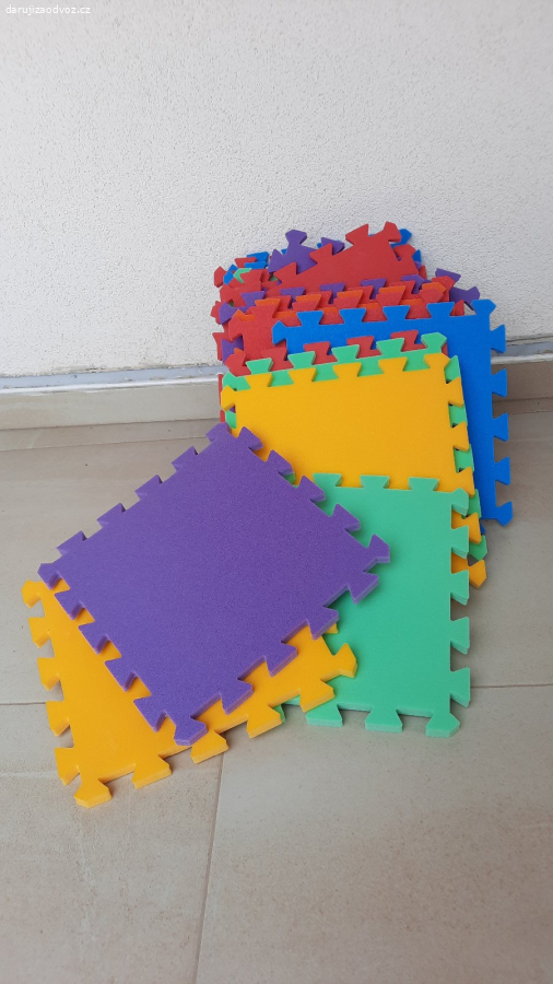 Pěnové puzzle