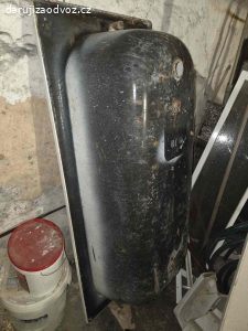 Plechová vana za odvoz