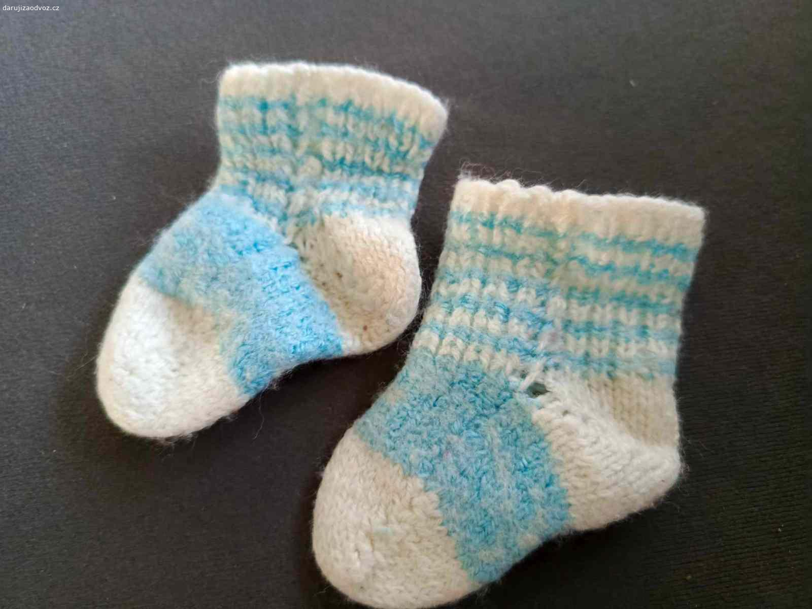 Pletené ponožky a rukavičky pro mimi