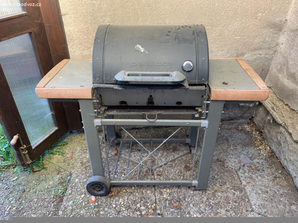 Plynový gril na opravu/součástky