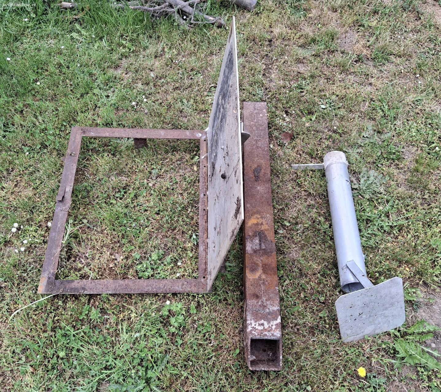 Pneumatika od traktoru. Daruji pneumatiku od traktoru. Sloužila jako dětské pískoviště a jako květináč. V případě zájmu přidám díly z rozebráné udírny.