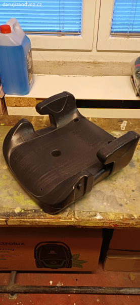 Podsedák do auta, pro děti.