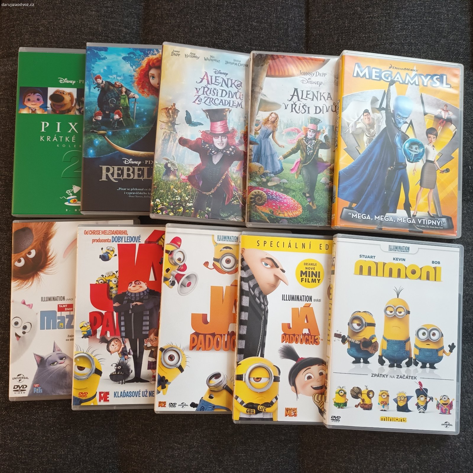 Pohádky na DVD. Daruji za odvoz nebo poštovné větší množství pohádek a filmů na DVD. Odběr možný pouze do konce září, potom odvážím do sběrného dvora.