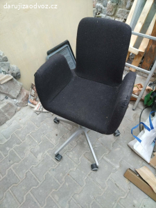 Pohodlné otočné křeslo – výškově nastavitelné
