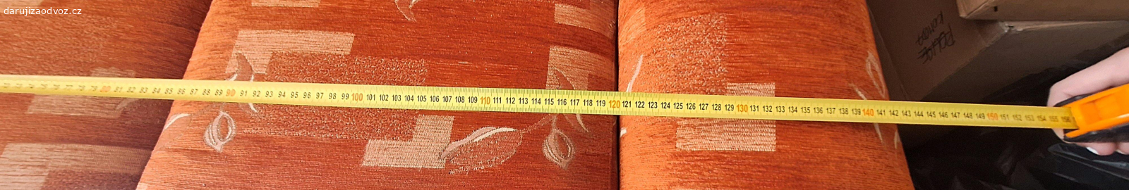 pohovka 2. místná. zachovalá,  rozměry na fotkách