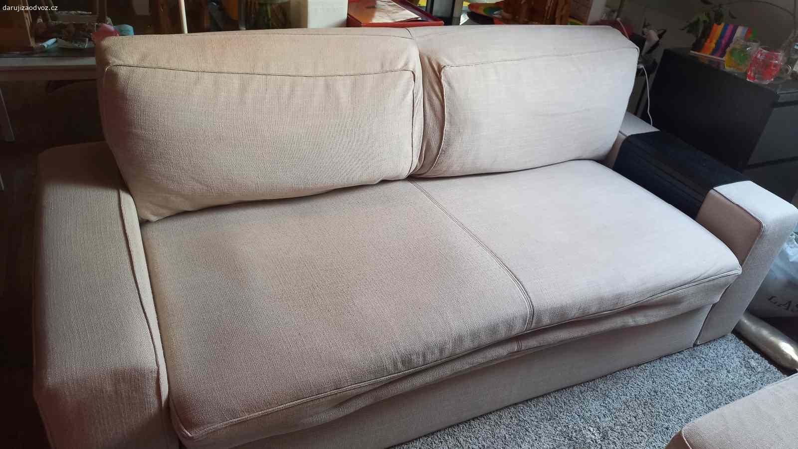 Pohovka IKEA rozkládací. Pohovka IKEA za odvoz z přízemí. Praha 4 Podoli.
Nekuřácká domácnost. Pratelný potah.
Rychlé jednání výhodou!
200×86cm, rozlozitelna s lůžkem 160x200cm
Jeden sedák ošoupaný, jedna lamela slepovaná. Možno přidat i taburet 90x70