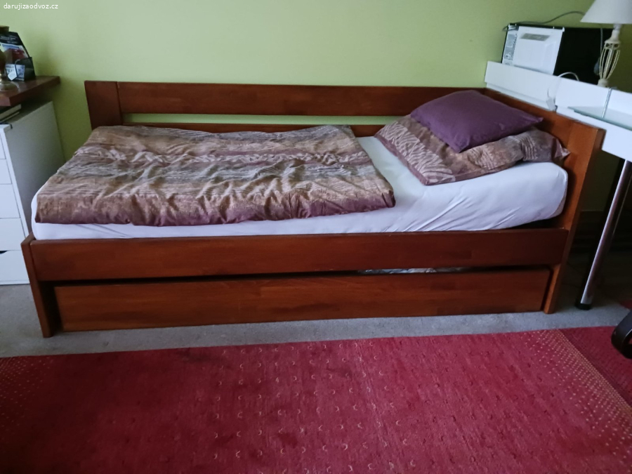 Polohovací postel