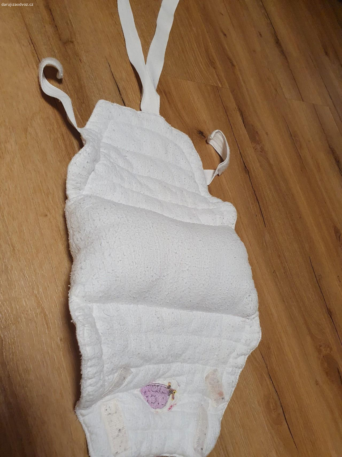 Polštářek na korekci kyčlí u dět. Daruji polštářek na korekci kyčlí u dětí