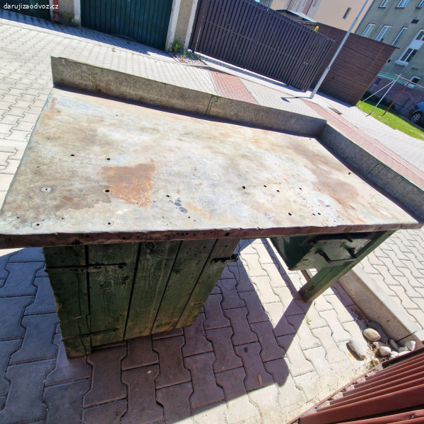 ponk do dílny/ garáže