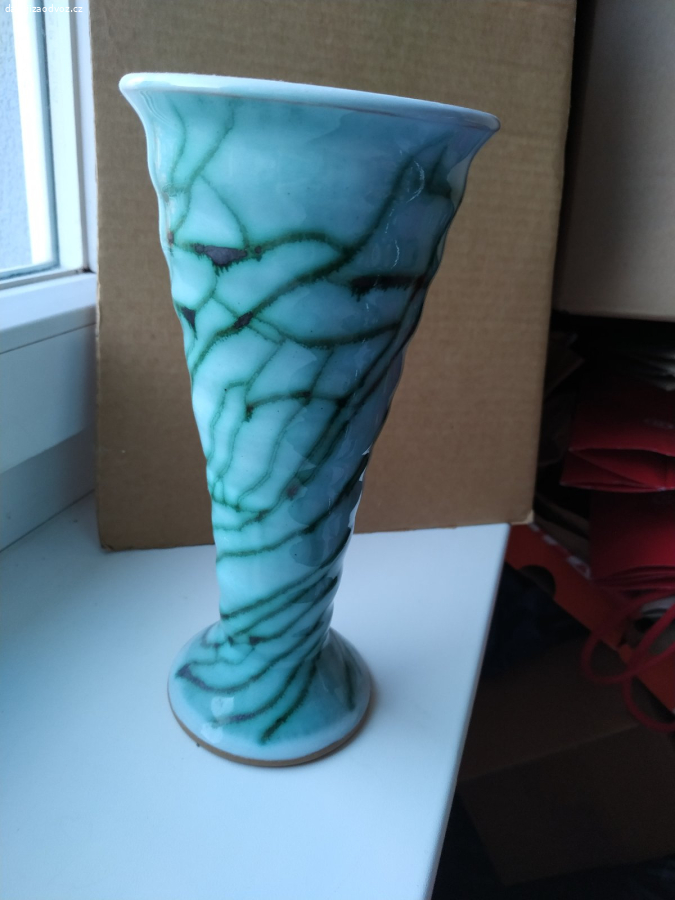 Porcelánová váza 20 cm