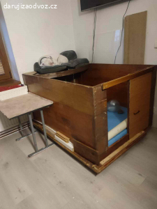 Porodní box