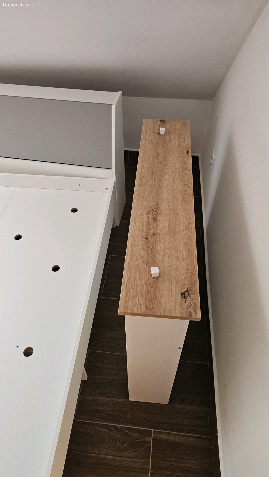 Postel 5měsíců stará. Postel:
rozměry matrace 120x200
možno použít i bez peřiňáku. Velký šuplík, který se dá zasunout pod postel.
Adresa vyzvednutí:
Mírové Náměstí 206, Netolice.
s odnosem pomůžu.

jsem tu dnes 26.4. až do večera a pak přes týden vždy po 18 hodině