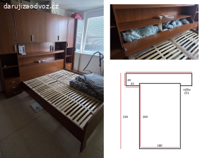 postel a šatní skříně