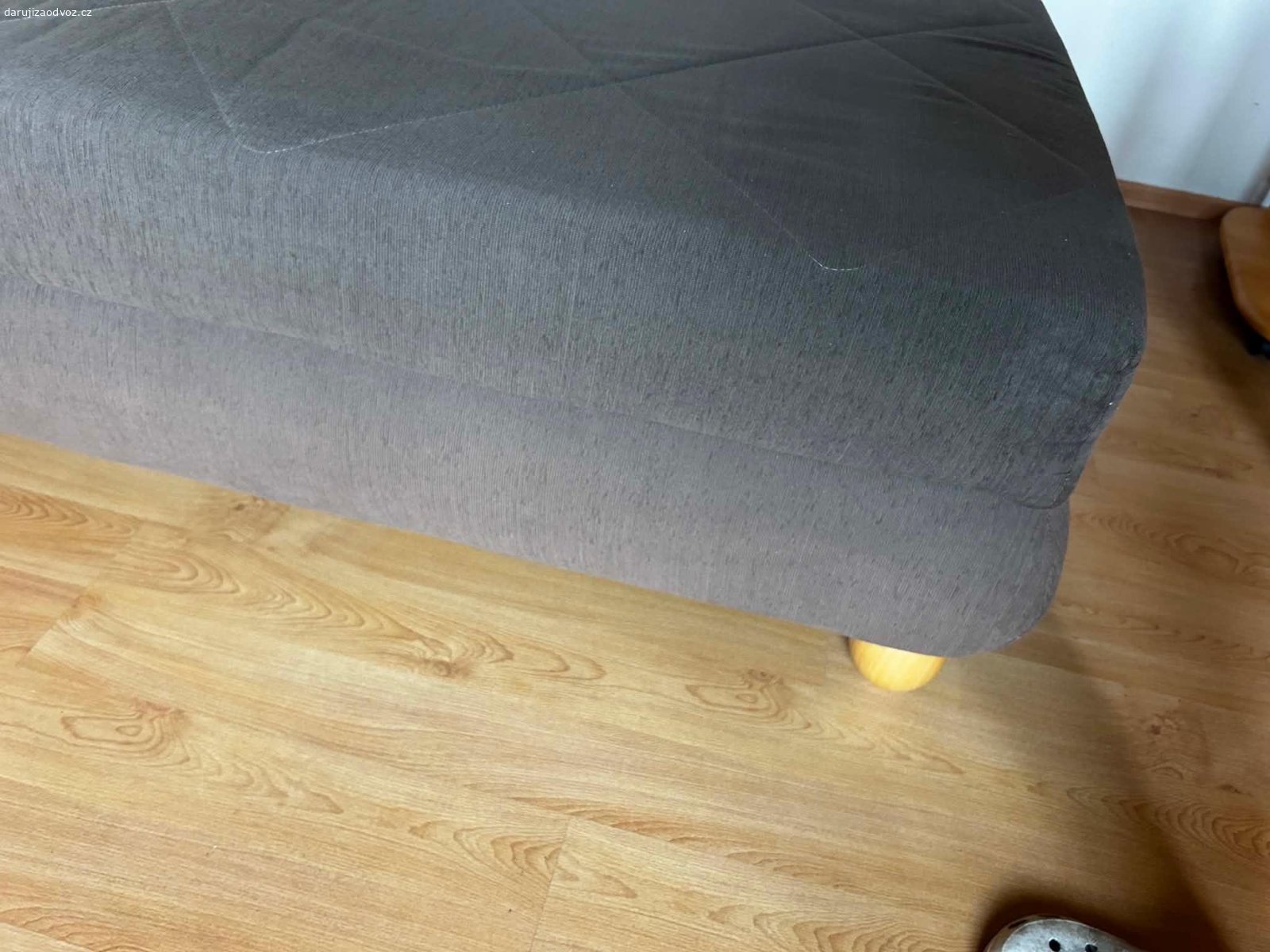 postel s úložným prostorem 2krát. dvě stejné postele