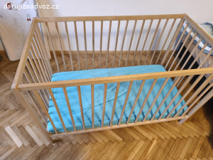 postýlka i s matrací daruju