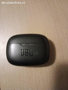 Pouzdro nabíječka JBL pro sluchátka