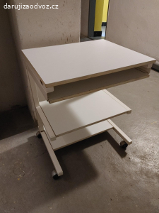 pracovní stolek