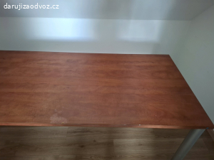 pracovní stůl