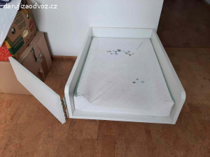 Přebalovací pult + podložka IKEA Vadra