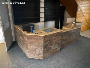 PRodejní pul s místem pro PC