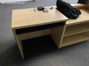PRodejní pul s místem pro PC