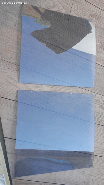 prohnuta skla. 42×4,5 cm