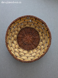 Proutěný košíček, průměr: 19 cm