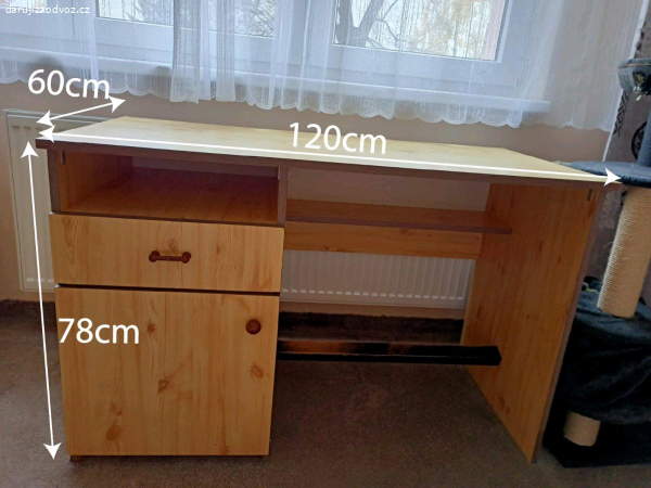 Psací stůl