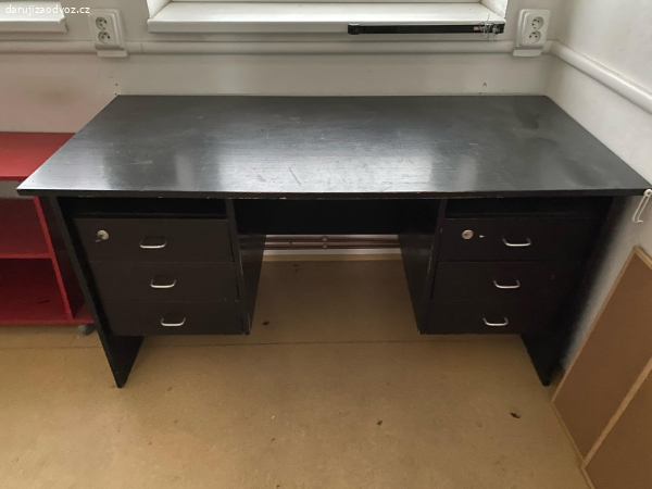 psací stůl