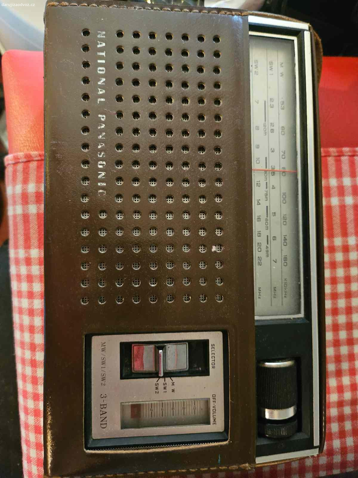 Rádio a kazetový přehrávač