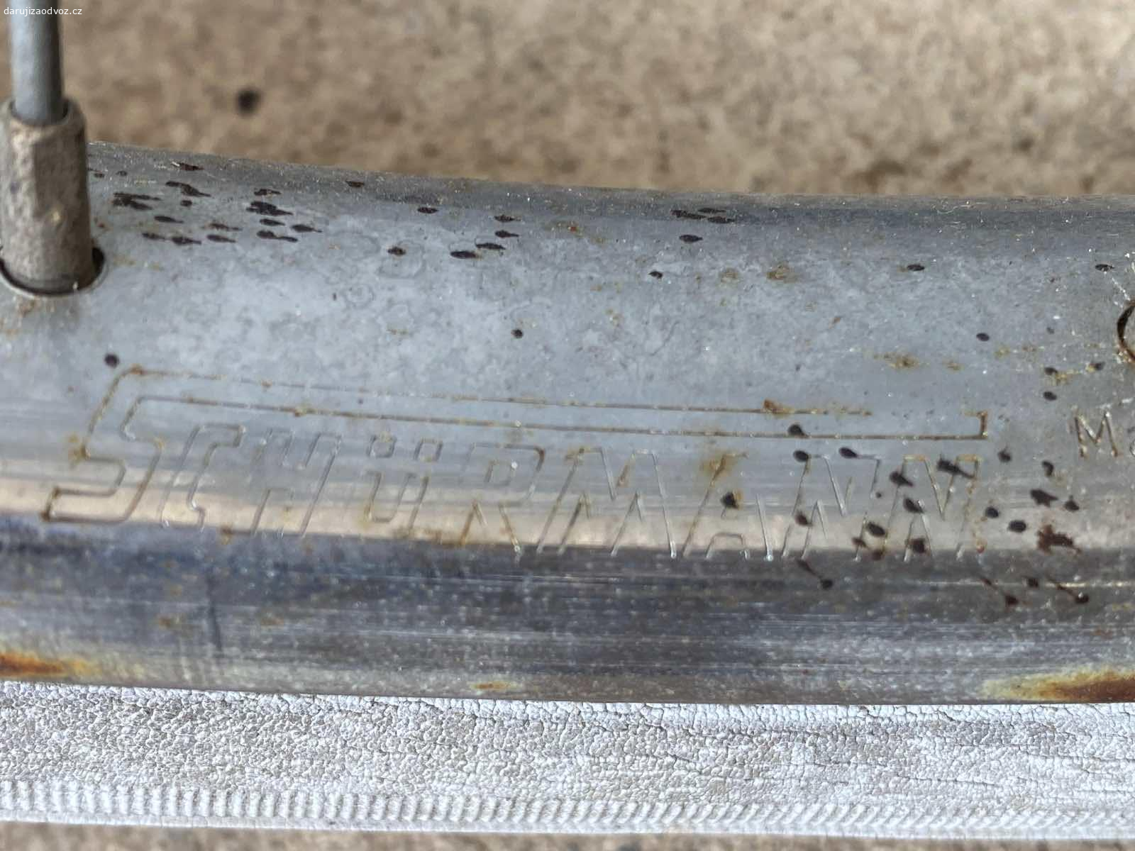 Retro kola. Daruji za odvoz, 2x zadní, 2x přední.